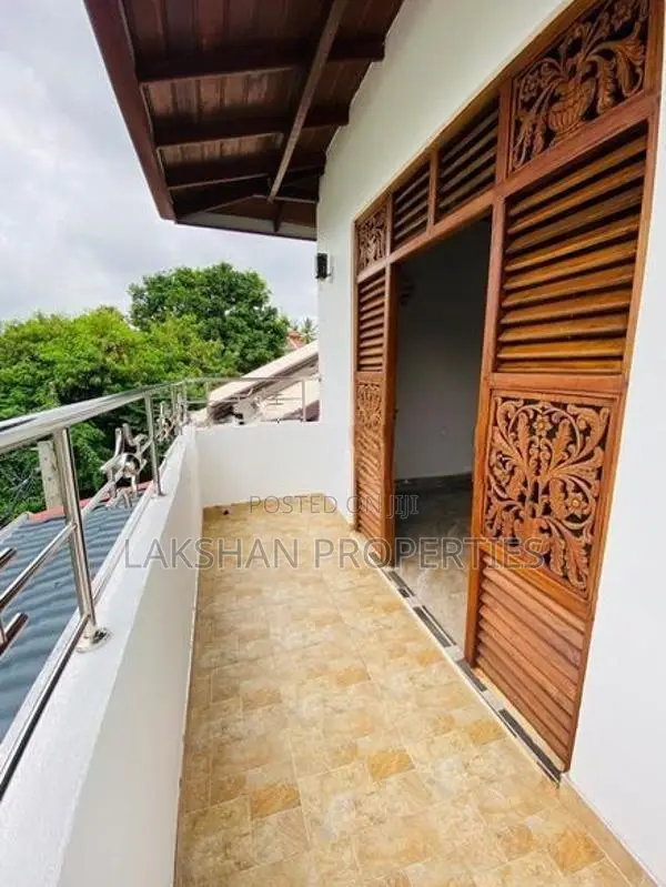Two Storey House for Sale in Piliyandala