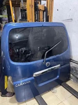 Nissan Caravan E25 Dickey Complete