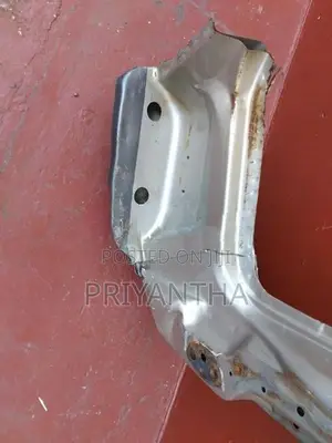 Nissan caravan front right door post