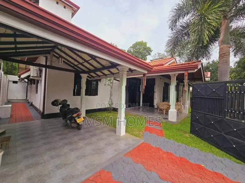 13.5 Land With New House For Sale in Negombo