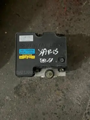 Toyota Yaris Belta ABS unit