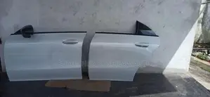 Mercedes Benz CLA 200 Doors