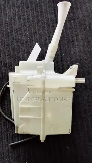 Teana J32 Wiper Washer Tank