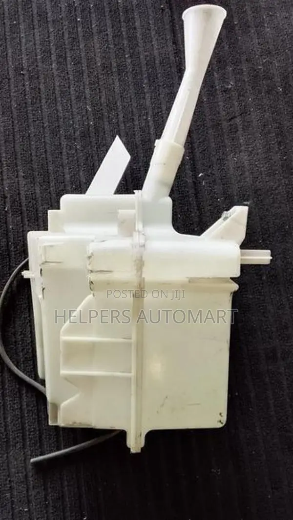Teana J32 Wiper Washer Tank