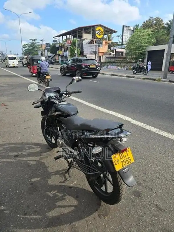 Bajaj Pulsar 150 2015