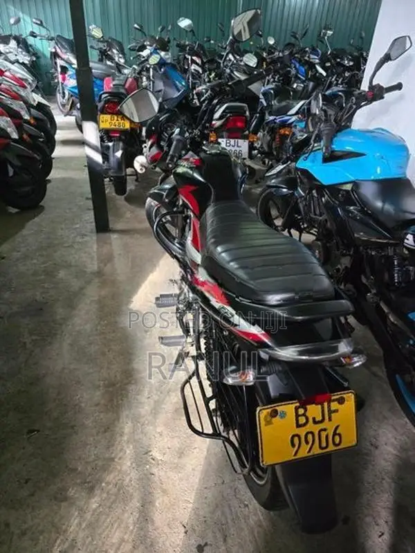 Bajaj Discover 125 2025