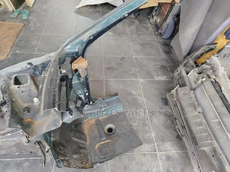 Toyota Corona Carina 190 A post Apron Cut
