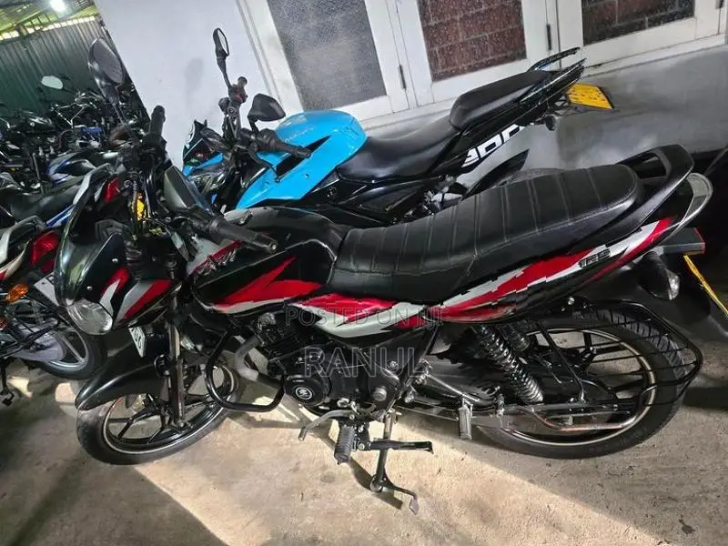 Bajaj Discover 125 2025
