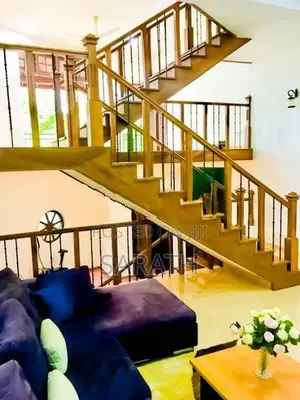 Luxurious Spacious House sale Talawatugoda