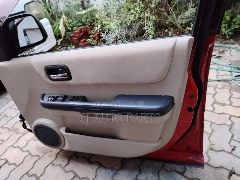 Nissan X trail T30 Doors and Parts
