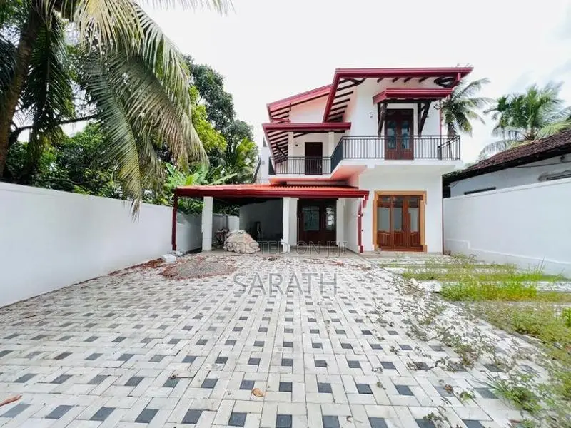 Modern Brand new House In Athurugiriya