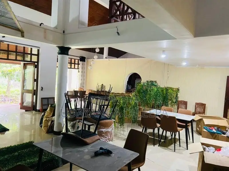 Restaurant Dining Table with Chairs