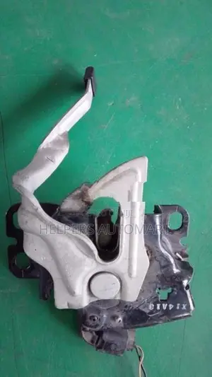 Honda Fit Gp5 Bonnet Lock