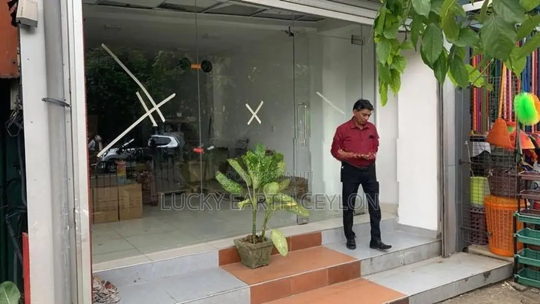 Sale Nugegoda 3 Story Main Road Facing Commercial Building (MGS2024)