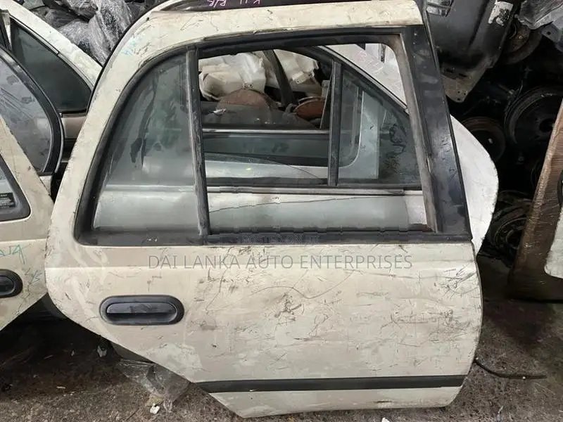 Nissan Pulsar FN14 Rear Right Door