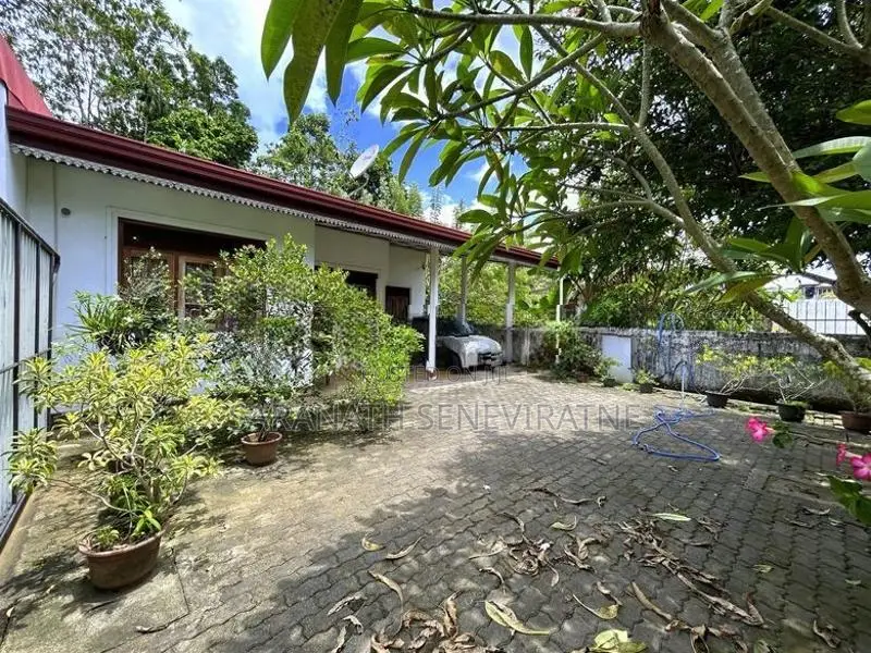 House in Kottawa Polgasowita Rd - Kesbewa Piliyandala
