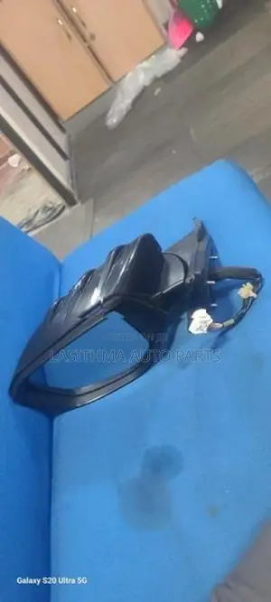 Civic Side Mirror (Wair 8)