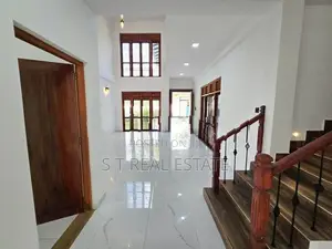 Brand New Luxury 3 Story House For Sale In Piliyandala