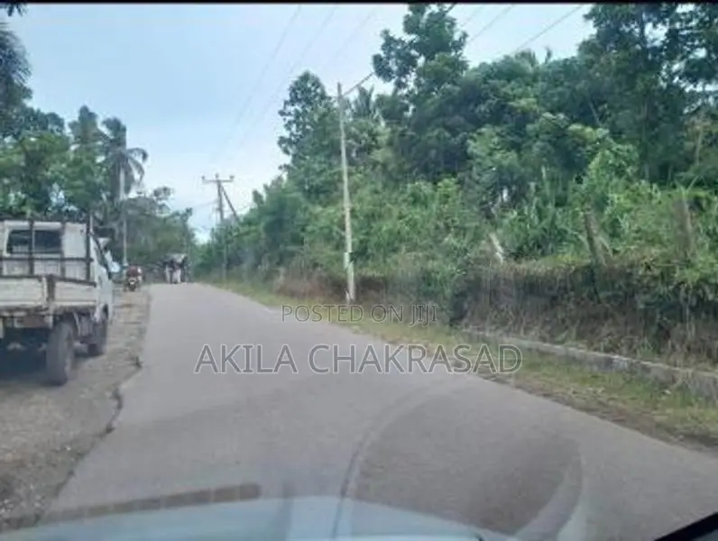 6 Acars Commercial Land in Katunayaka for Sale