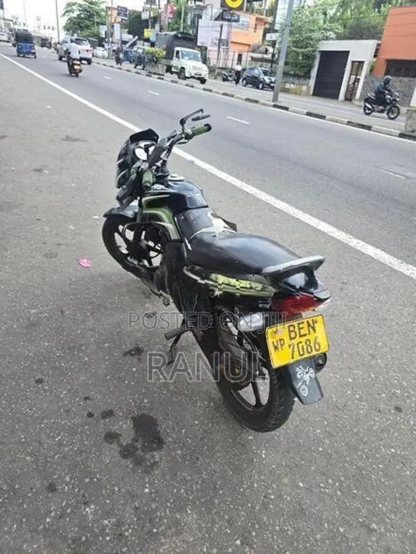 TVS Metro 2016