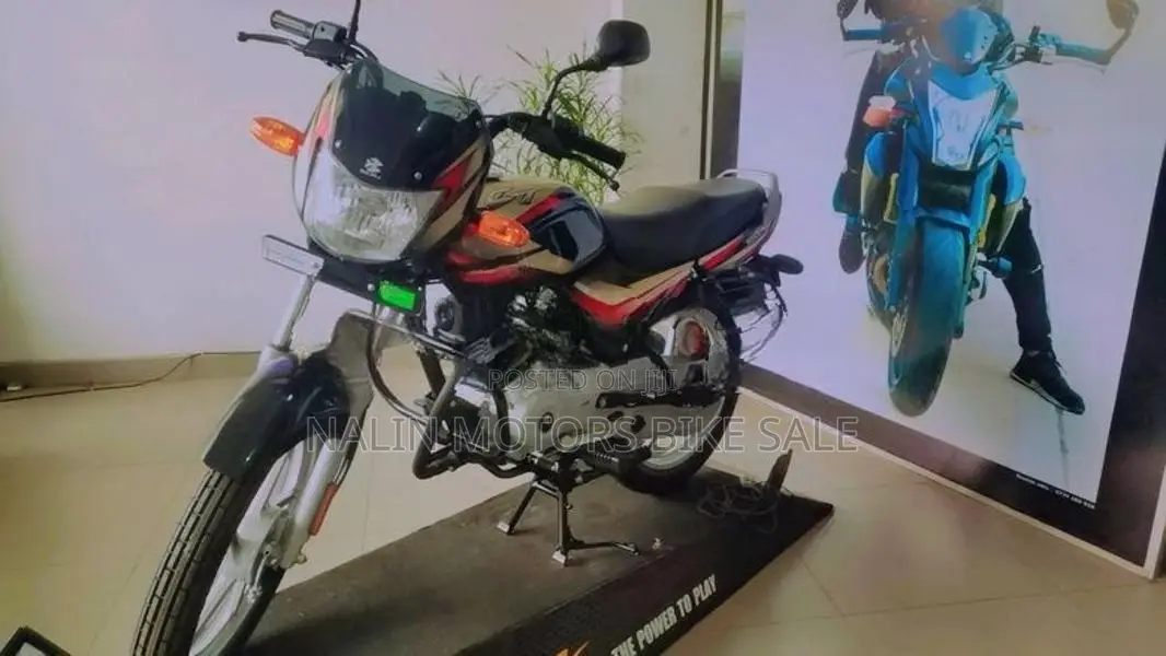 Bajaj CT100 ES 2025