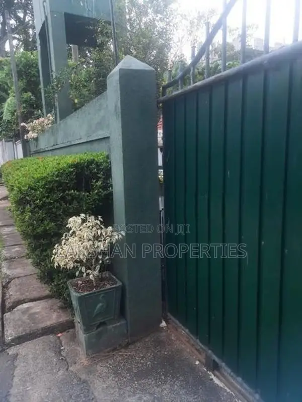 House For Sale In Raththanapitiya