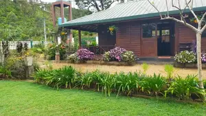 Nuwara Eliya : 105 Perches, Luxury Family Bangalow for Sale at Lindula