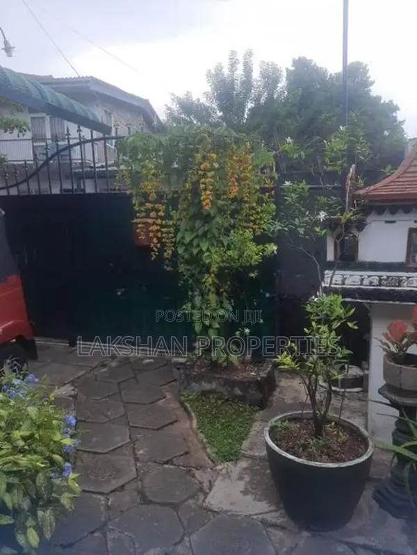 House For Sale In Raththanapitiya