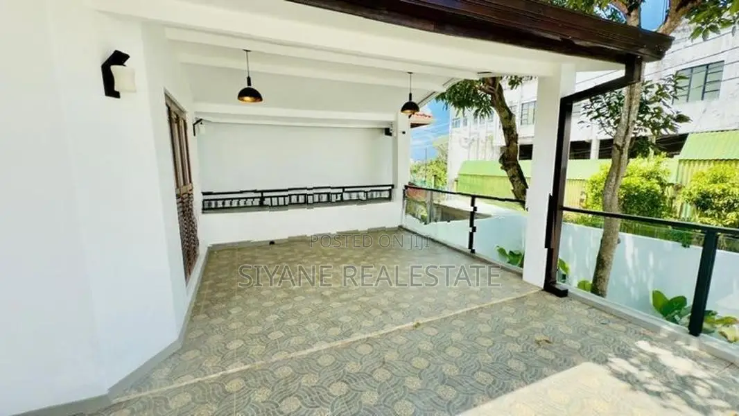 Brand New House for Sale in Thalawathugoda