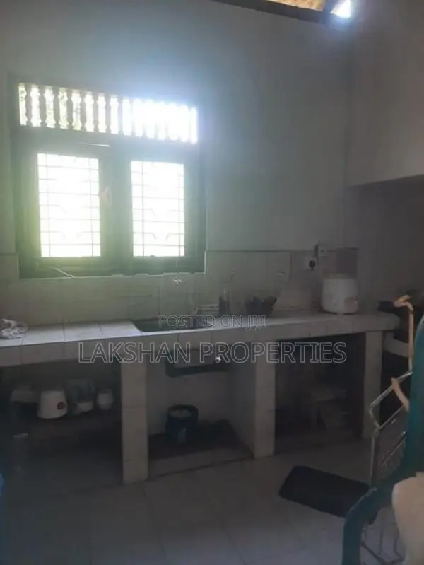 House For Sale In Maharagama Arewwala