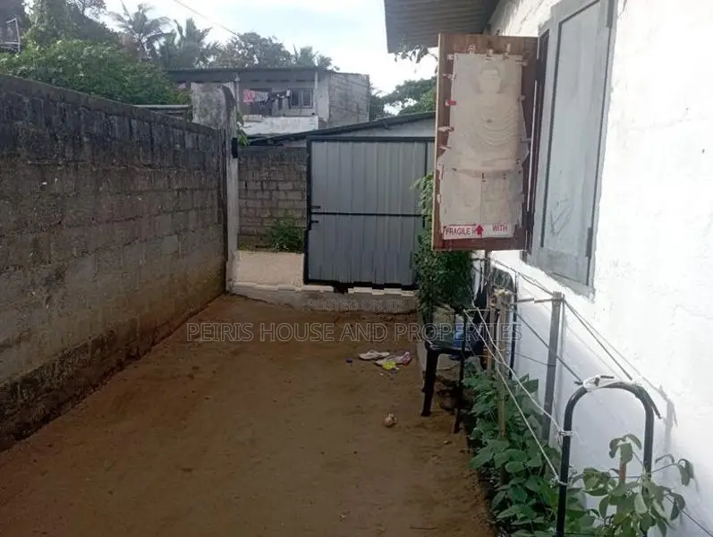 Boarding House For Sale Amandoluwa Seeduwa Gampaha