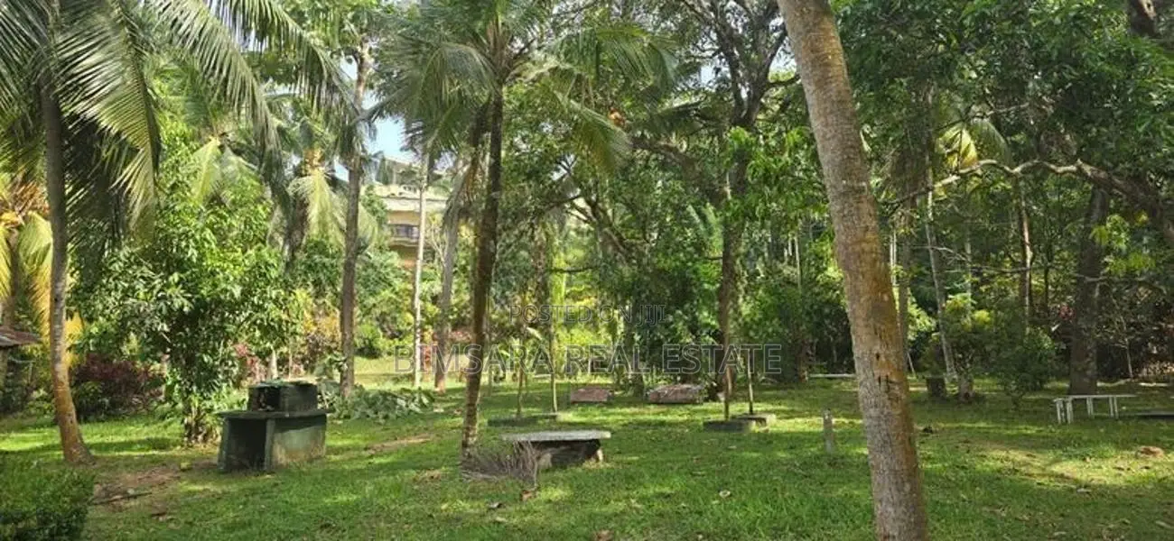 Elegant River-front House with a Land in Bolgoda | SH15263