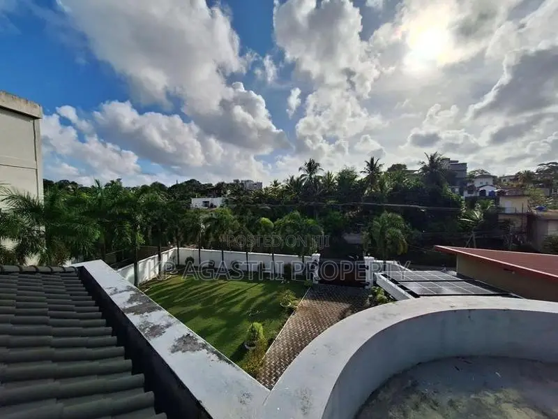 Super Luxury House for Sale in Rajagiriya