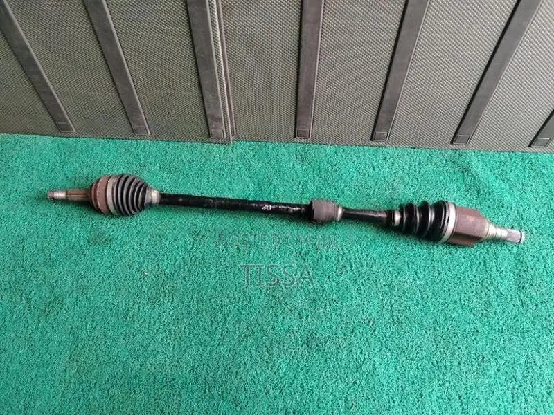 Nissan Bluebird G11 CV Axle