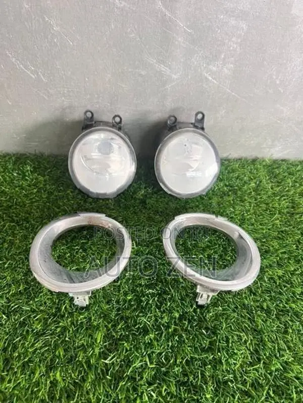 Lexus HS250H Fog Light Set