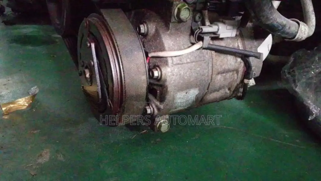 nissan X trail T31 AC Compressor