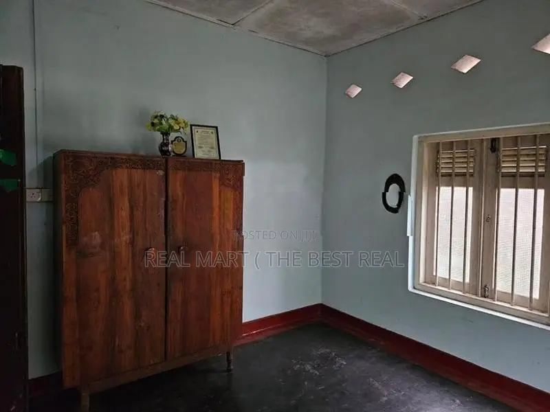 Kurunegala : 4BR (42.5P) House for Sale at Malkaduwawa