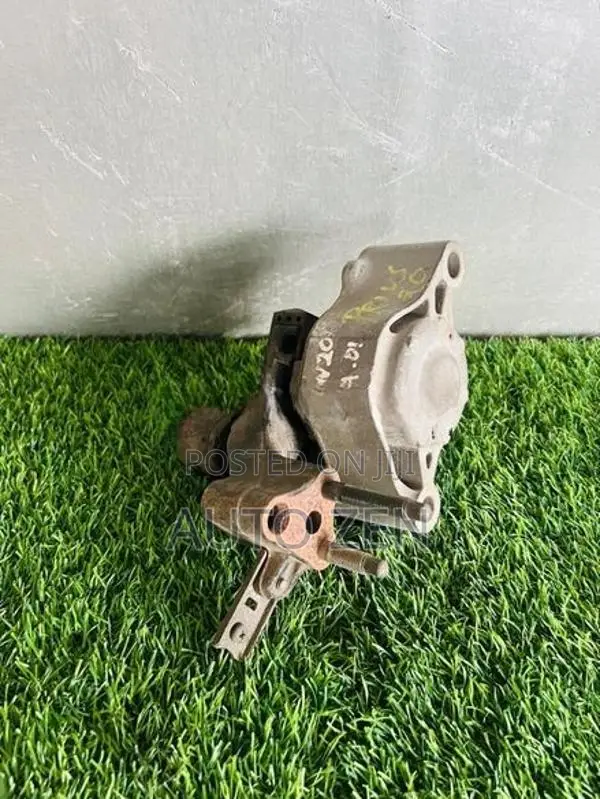Prius 20 Engine Mount