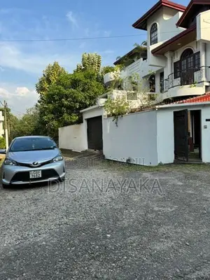 Super Three Storey House for Sale Baththaramulla Ds1166