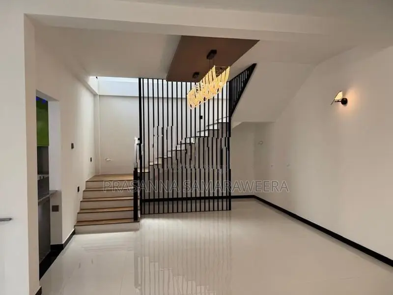 Solid Brand New super luxury 2 Story House-piliyandala