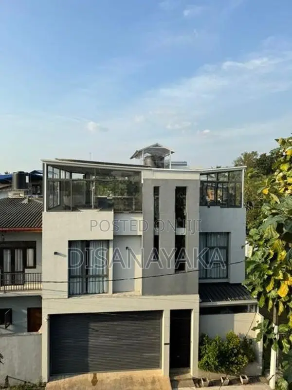 Super Three Storey House for Sale Baththaramulla Ds1166
