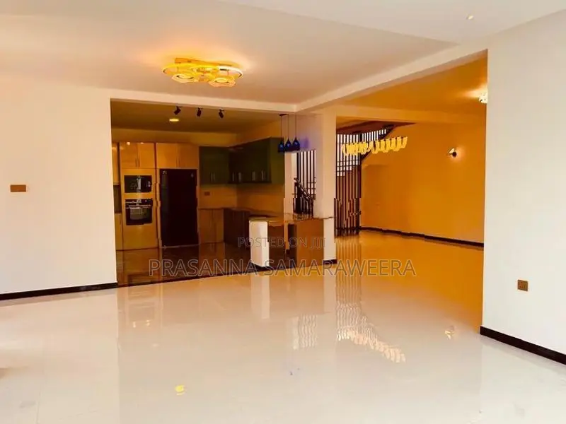 Solid Brand New super luxury 2 Story House-piliyandala