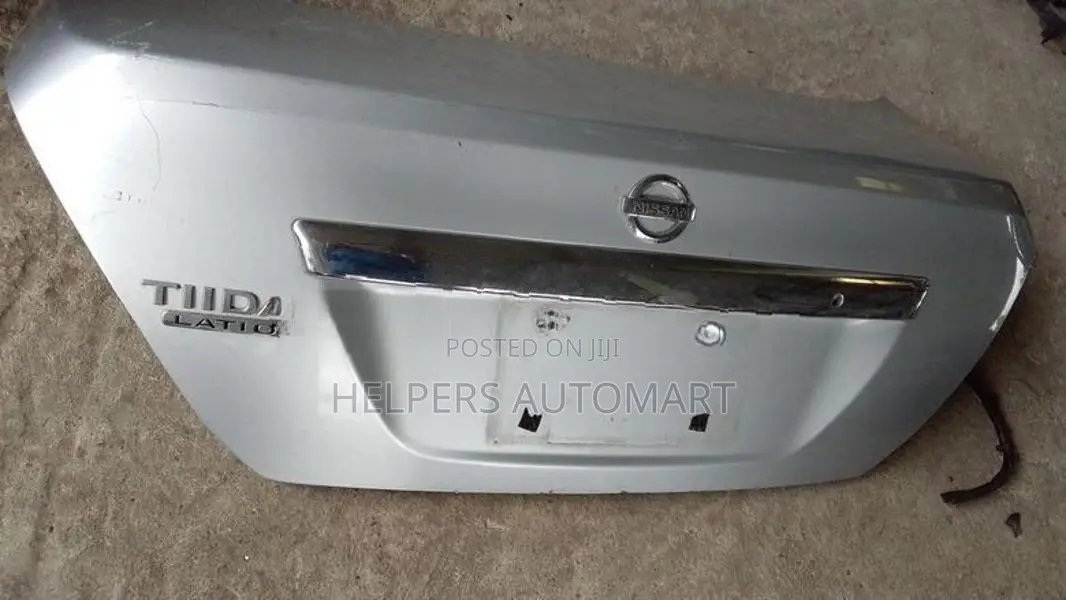 nissan Tiida Sc11 Dickey Door