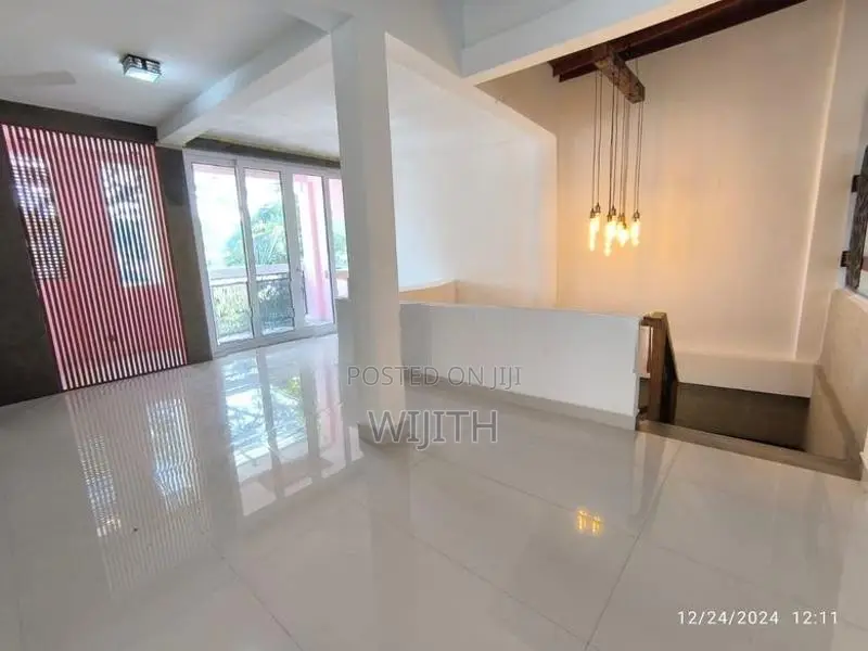 House for Sale in Thalawatugoada Kallgoda
