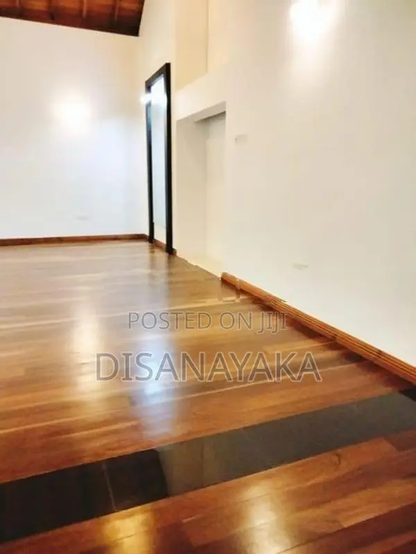 4 Story Luxury House for Sale Battaramulla Ds34351