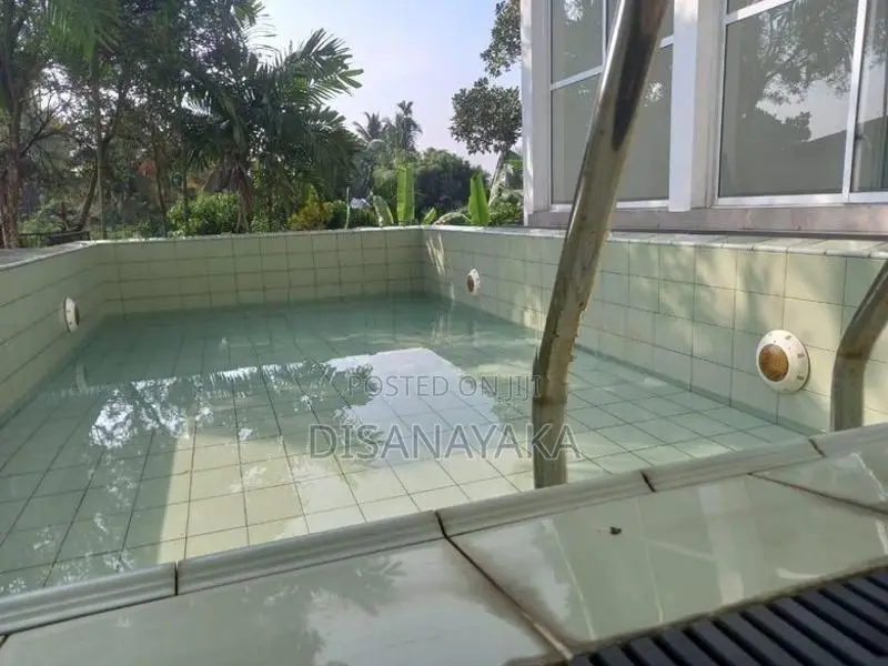 luxury house for sale in thalawathugoda Ds9002