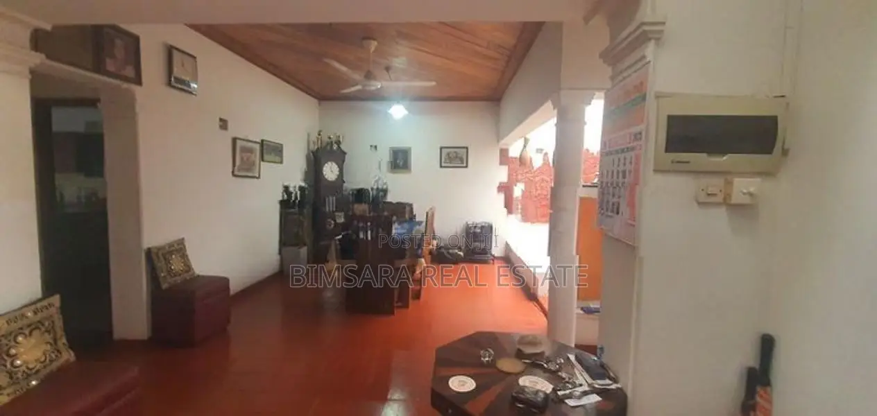 Two-Story House for Sale in Thalawathugoda | SH15219