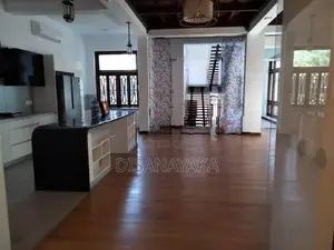 4 Story Luxury House for Sale Battaramulla Ds34351