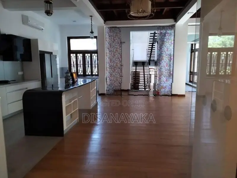 4 Story Luxury House for Sale Battaramulla Ds34351