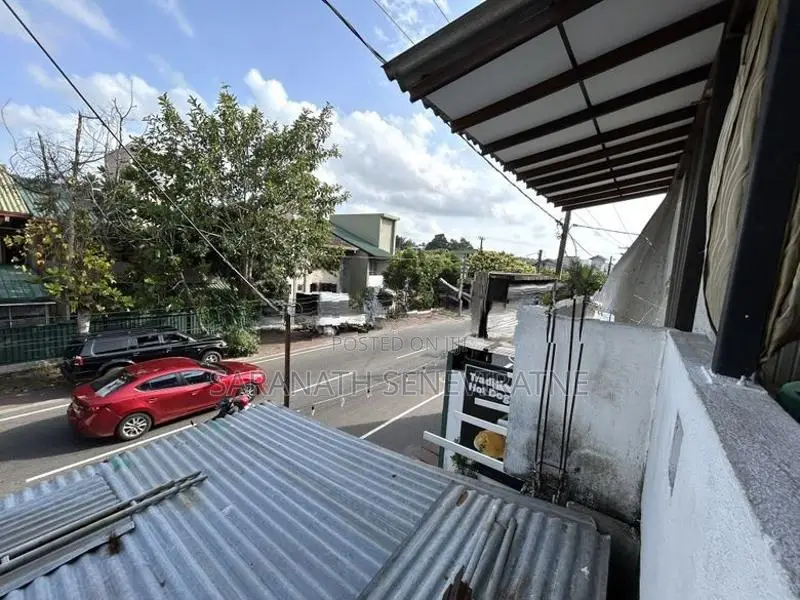 Residential House for Sale Kotte Madiwela Main Rd Facing